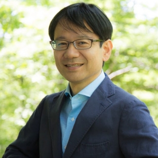 元文部科学副大臣 、鈴木寛さまの写真