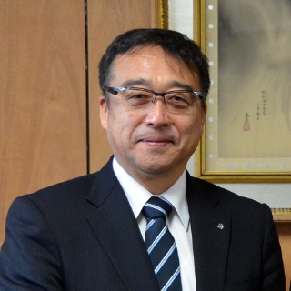 海士町長、大江和彦さまの写真